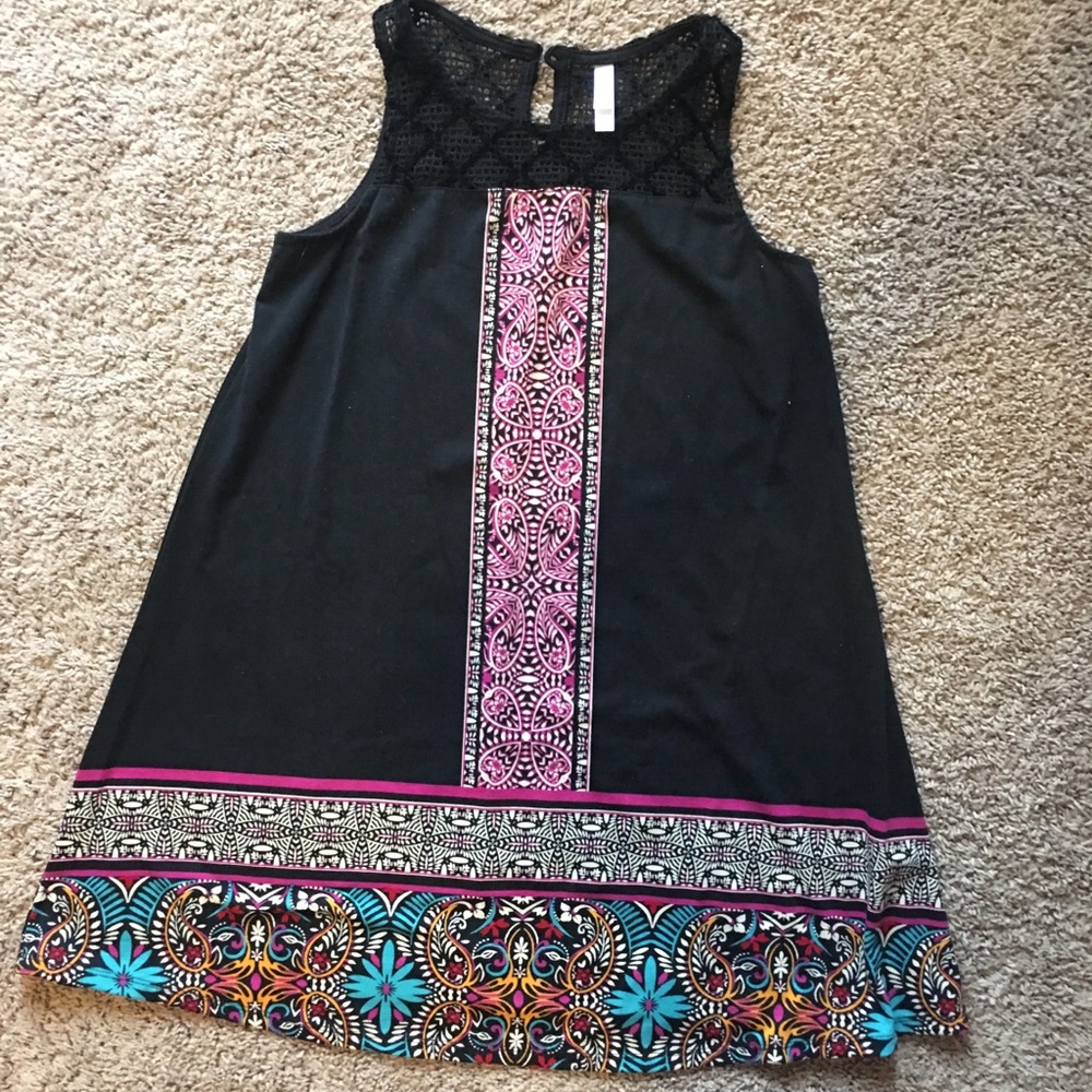 Fun tribal patterned mini dress.